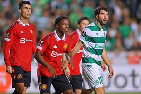 Ten Hag chê 2 cầu thủ MU sau trận thắng Omonia